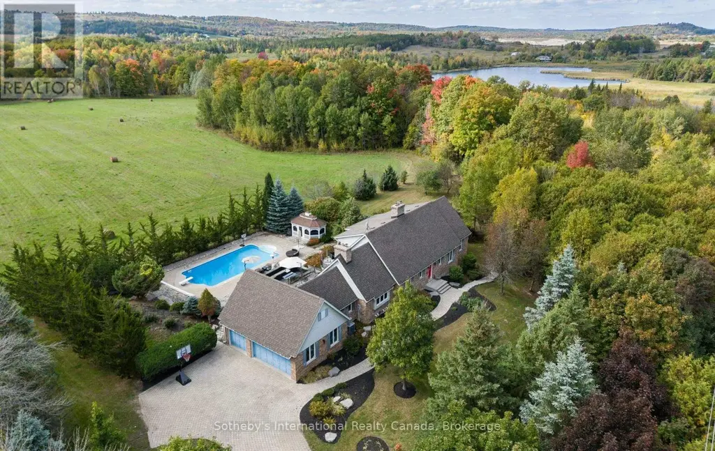 203 Ski Hill Road, Kawartha Lakes (Manvers)